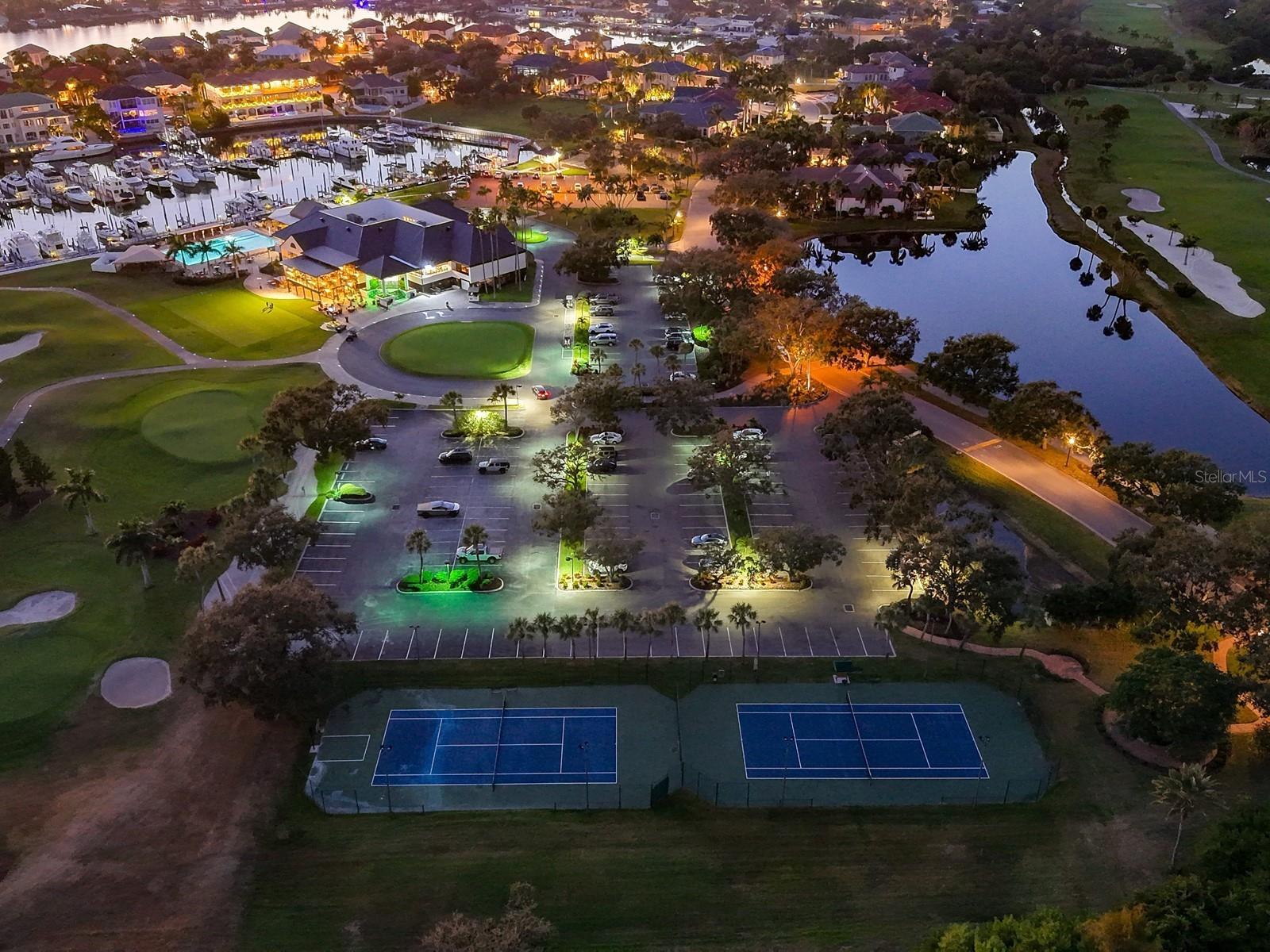 Image 94 of 100 For 5947 Bayview Circle S