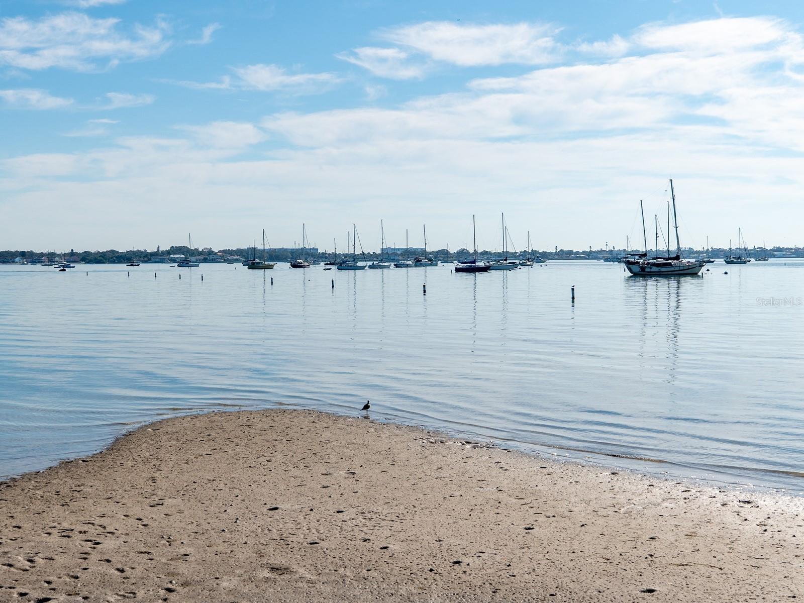 Image 98 of 100 For 5947 Bayview Circle S