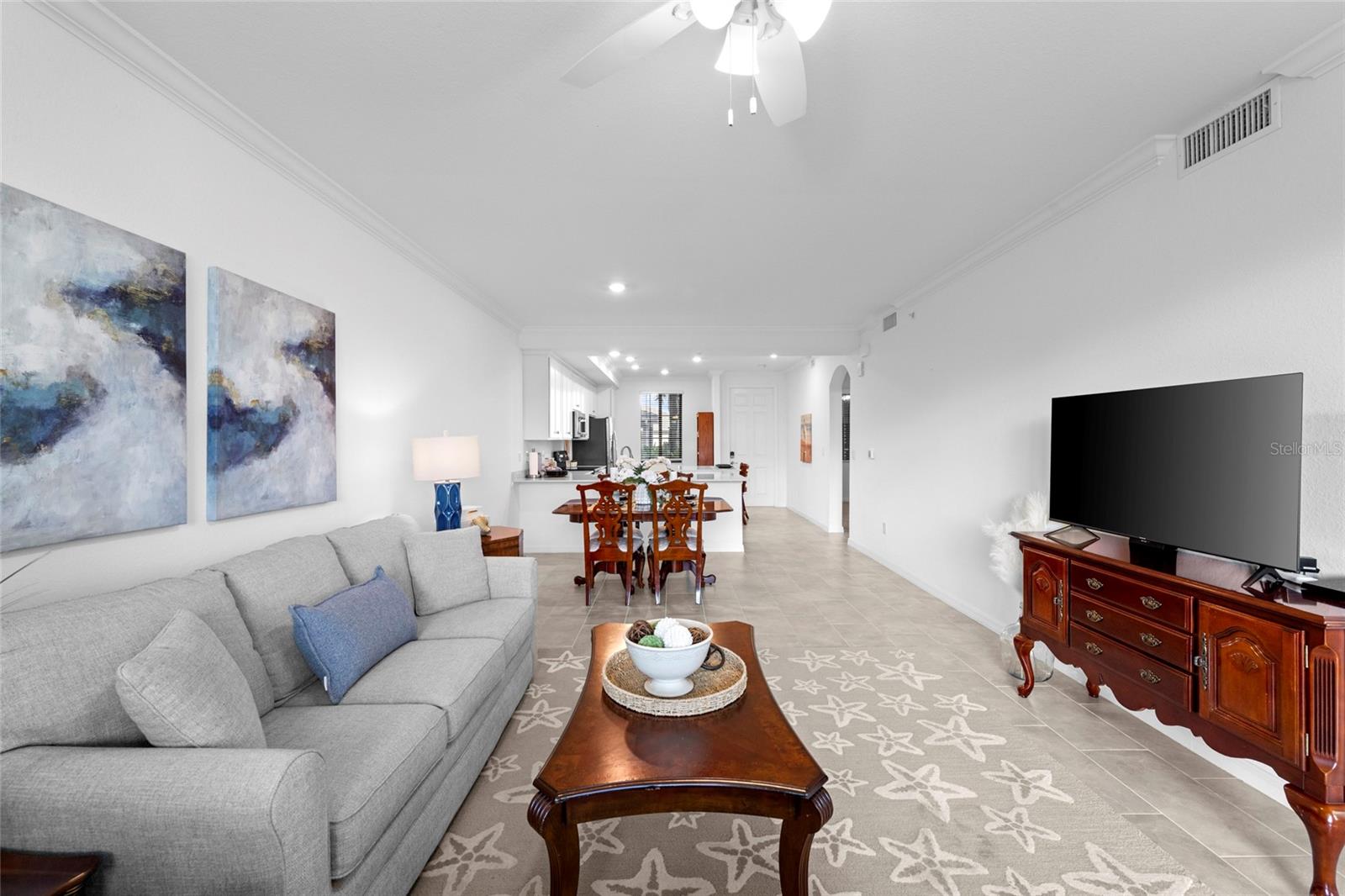 Image 11 of 67 For 18114 Gawthrop Drive 105