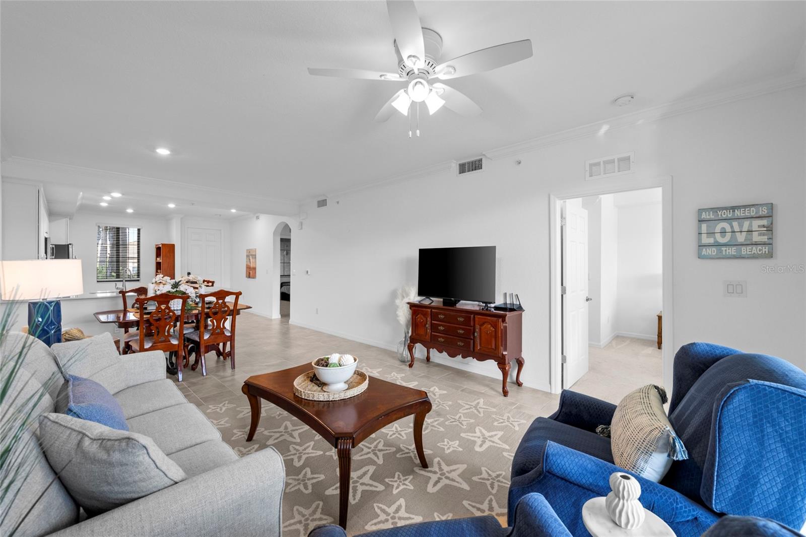 Image 12 of 67 For 18114 Gawthrop Drive 105