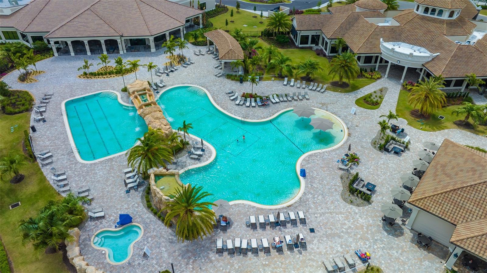 Image 38 of 67 For 18114 Gawthrop Drive 105