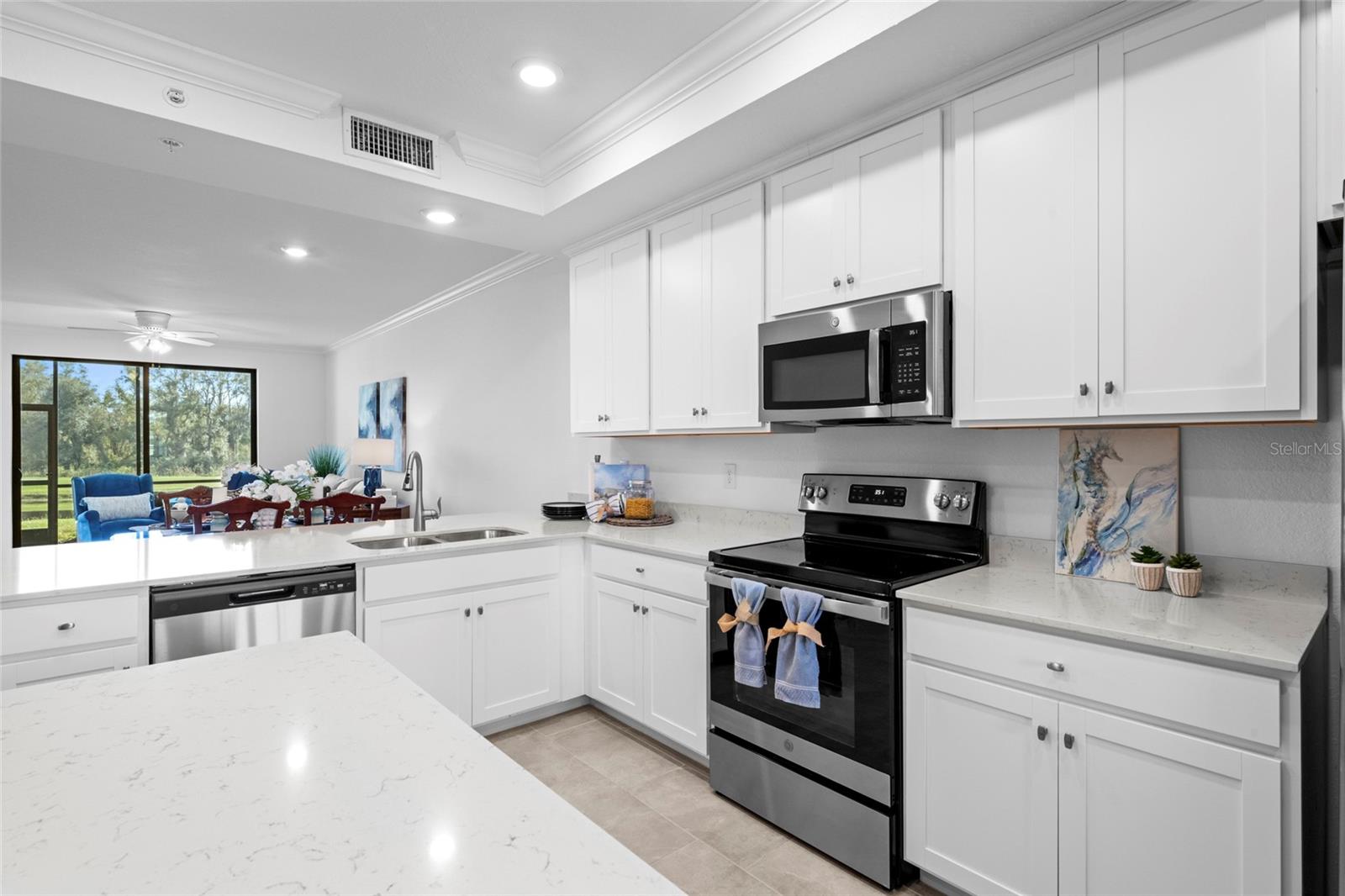 Image 4 of 67 For 18114 Gawthrop Drive 105