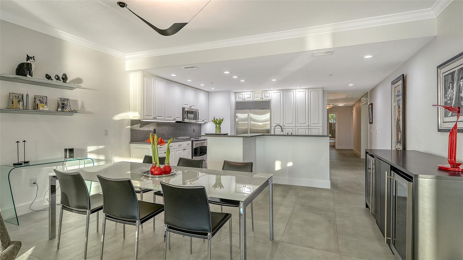 Image 13 of 51 For 166 Golden Gate Point 22