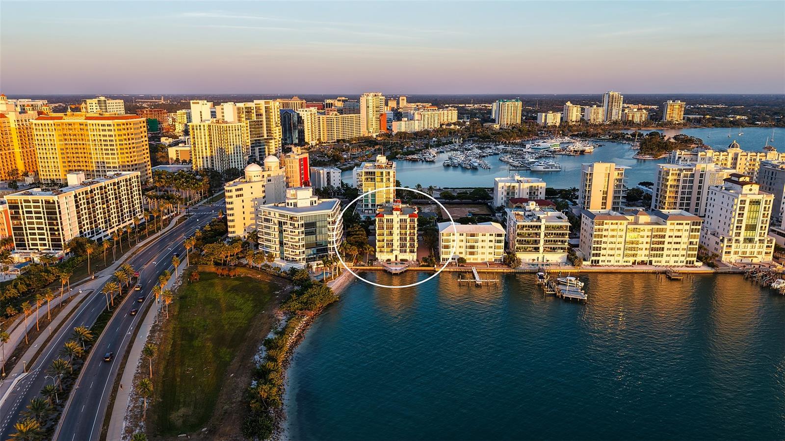 Image 4 of 51 For 166 Golden Gate Point 22