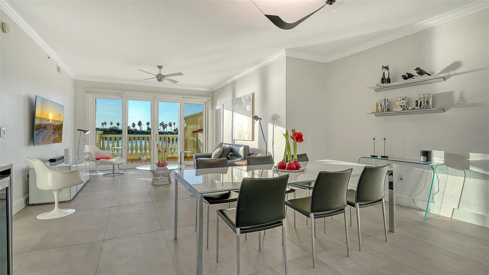 Image 7 of 51 For 166 Golden Gate Point 22