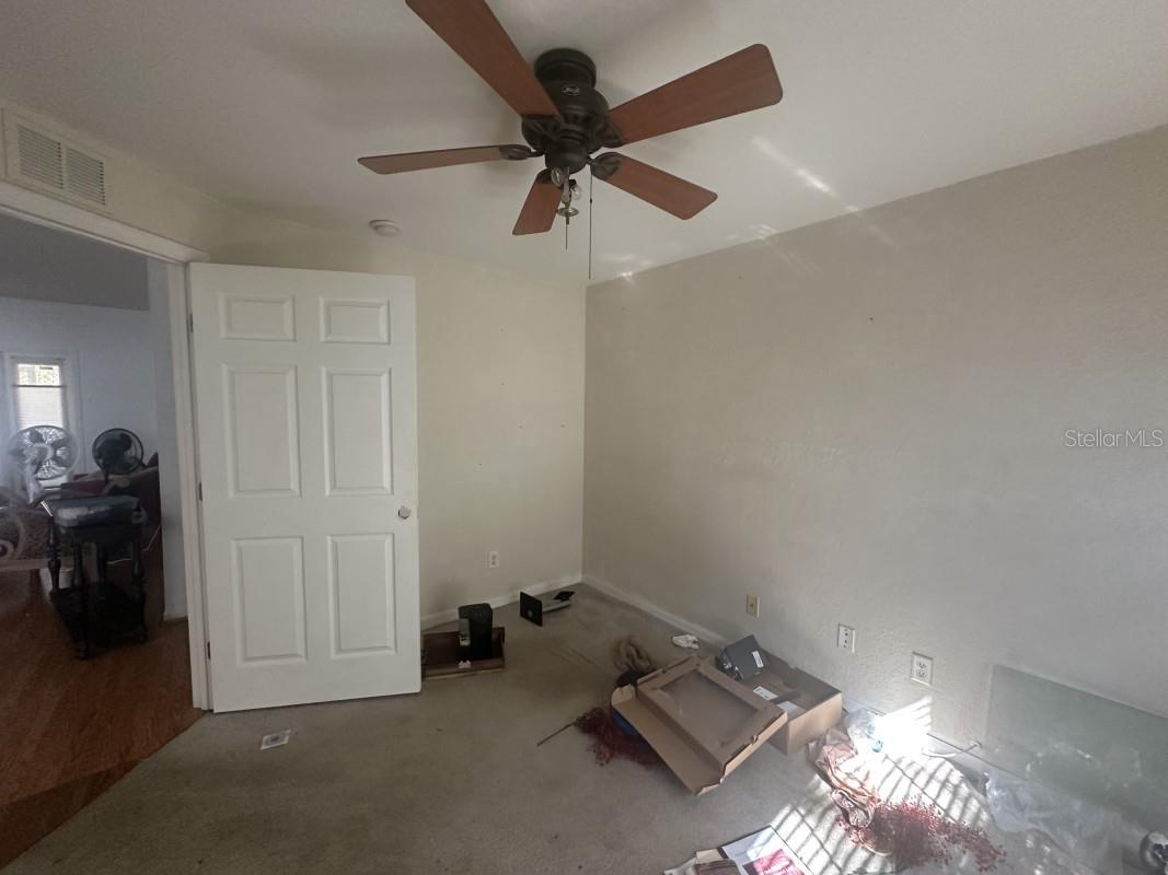 Image 11 of 24 For 419 Majestic Gardens Boulevard