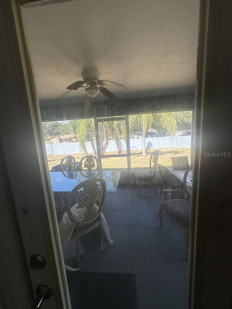 Image 18 of 24 For 419 Majestic Gardens Boulevard