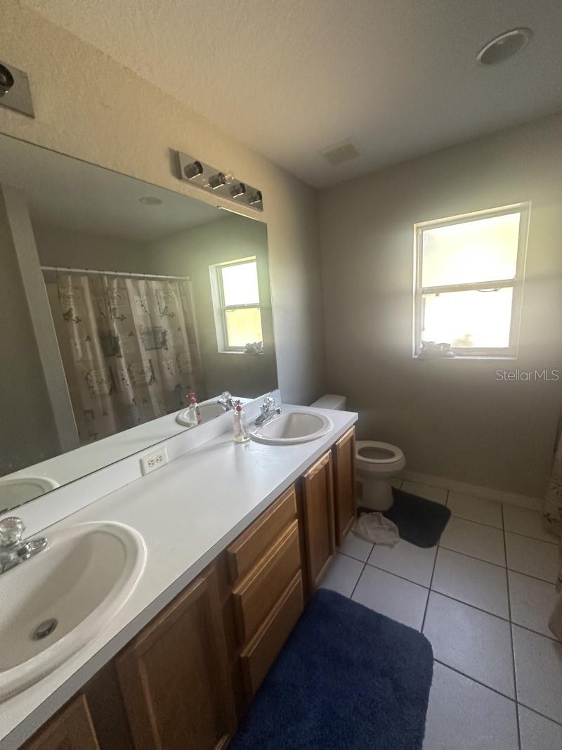 Image 9 of 24 For 419 Majestic Gardens Boulevard