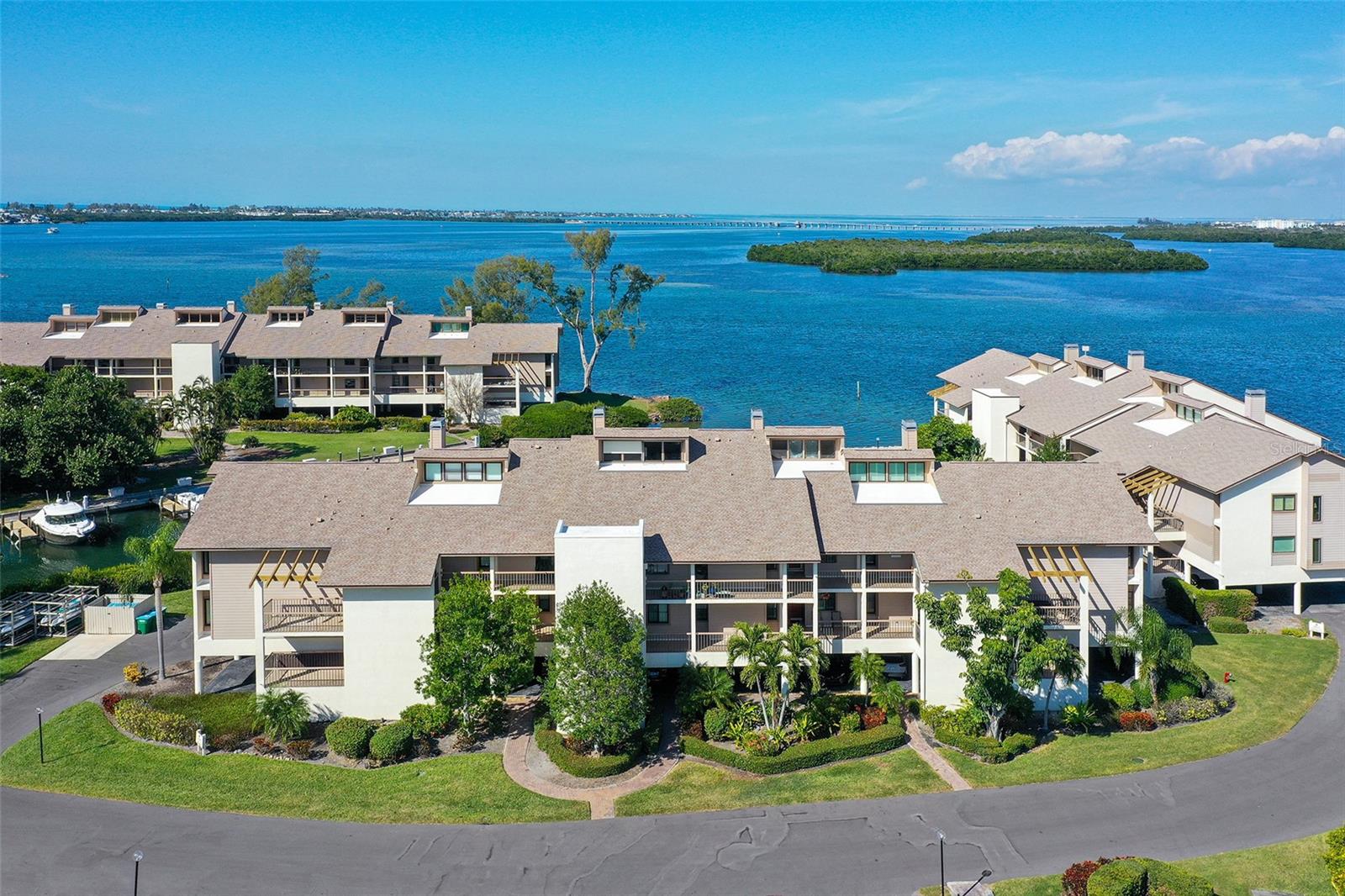 Image 2 of 59 For 3850 Mariners Walk 714