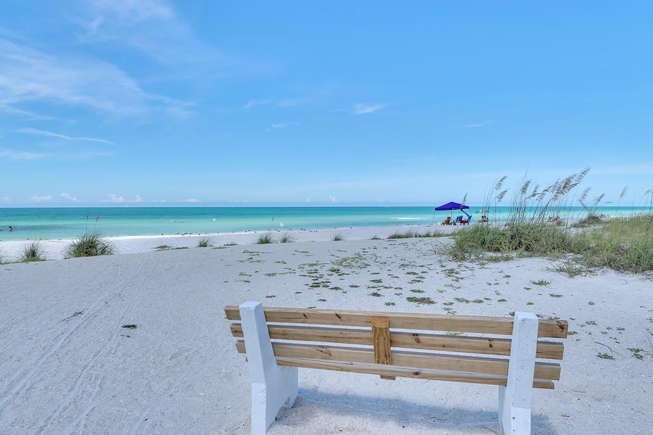 Image 42 of 59 For 3850 Mariners Walk 714