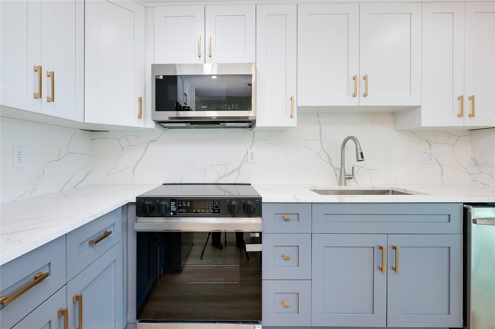 Image 10 of 78 For 2221 Meadowlake Court A3