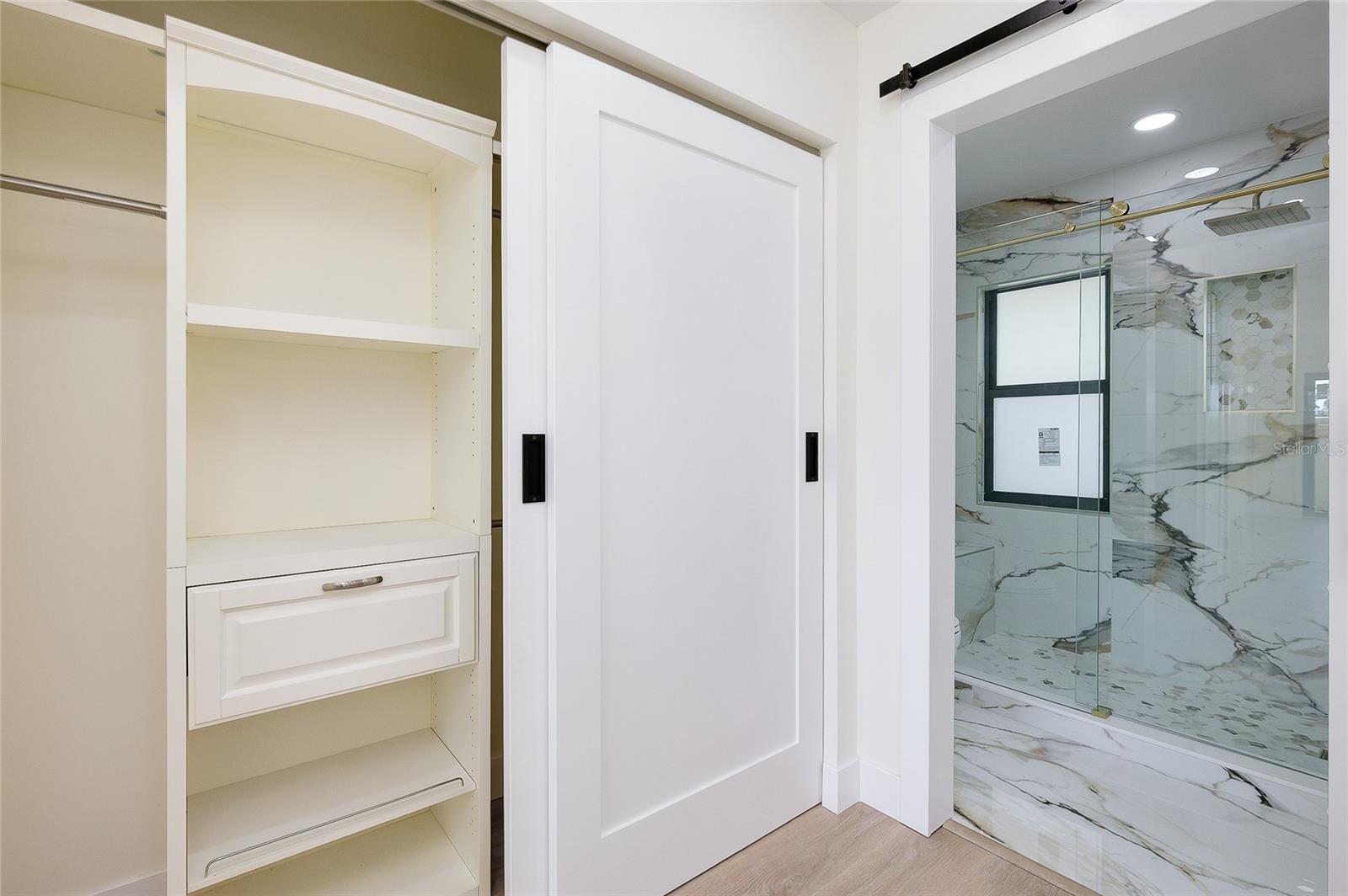 Image 21 of 78 For 2221 Meadowlake Court A3