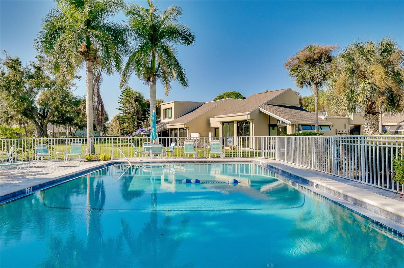 Image 35 of 78 For 2221 Meadowlake Court A3