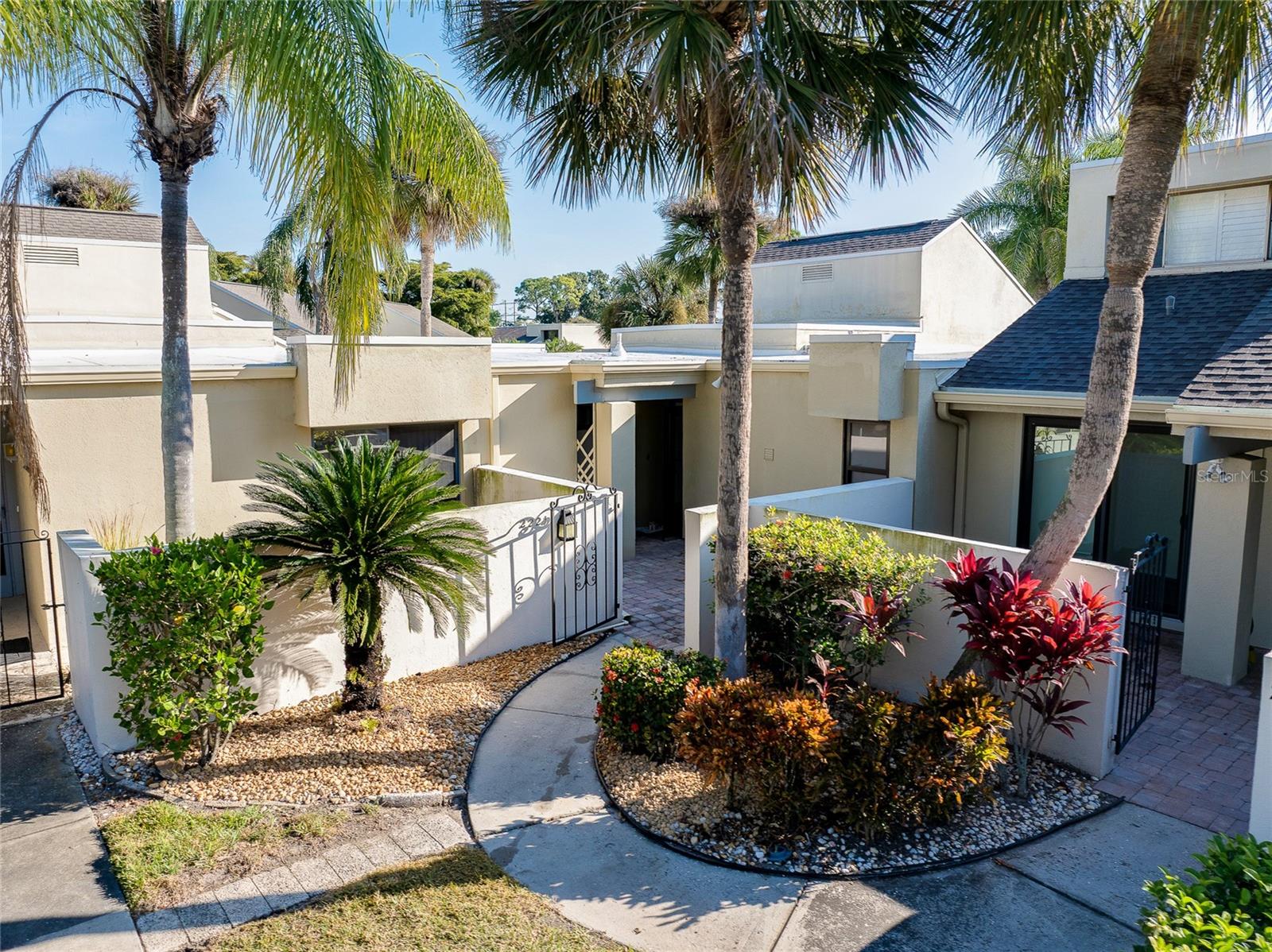 Image 61 of 78 For 2221 Meadowlake Court A3