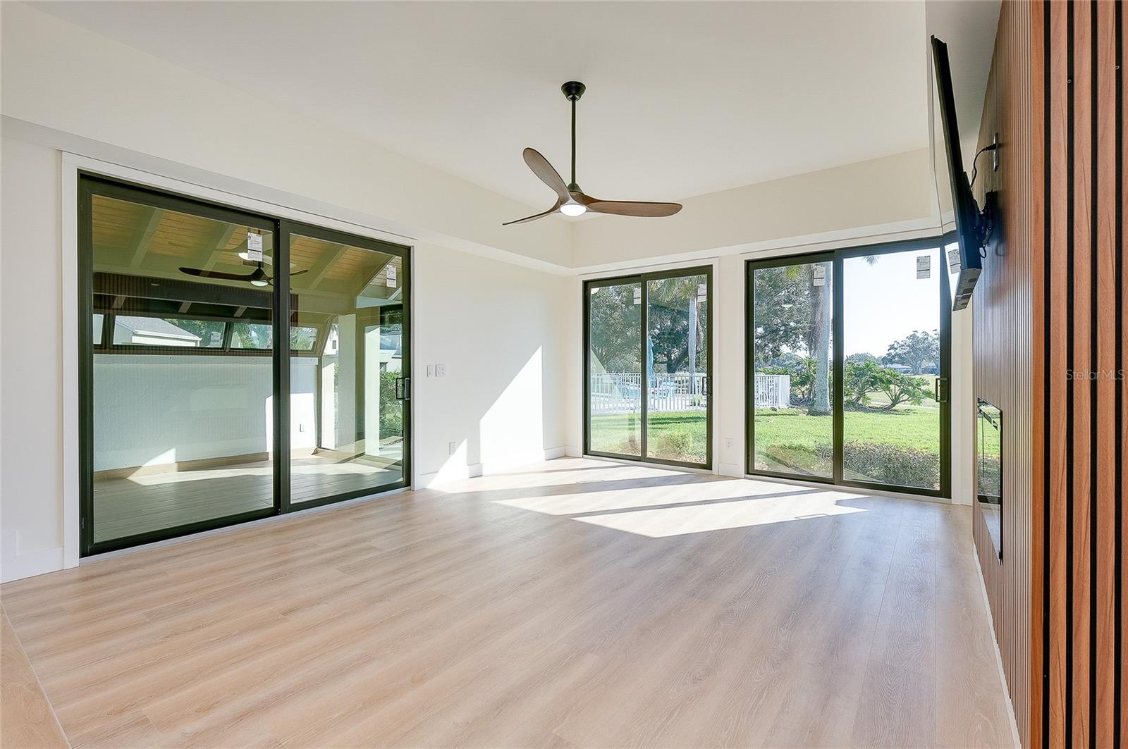 Image 8 of 78 For 2221 Meadowlake Court A3