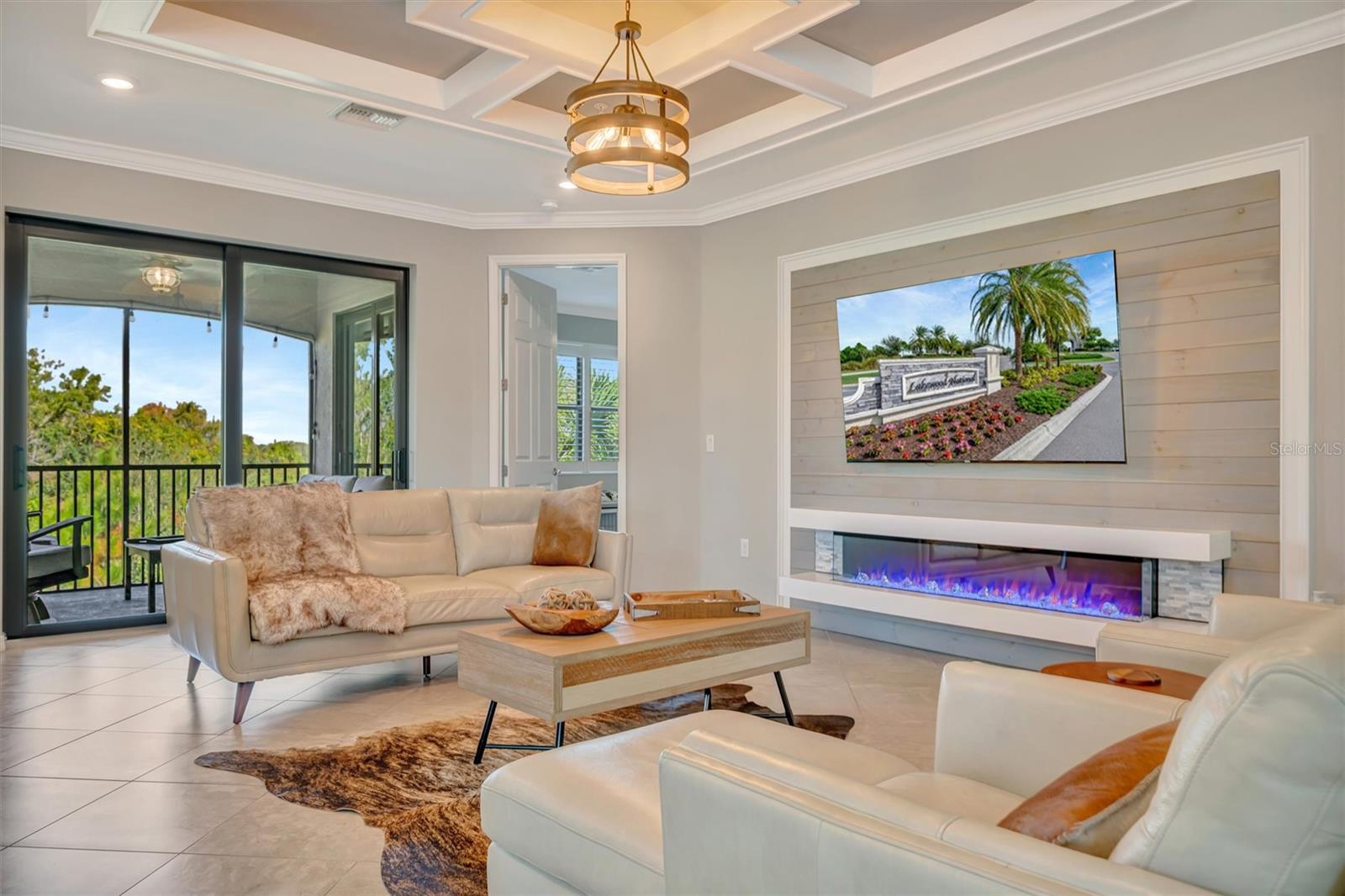 Image 17 of 92 For 17637 Gawthrop Drive 102