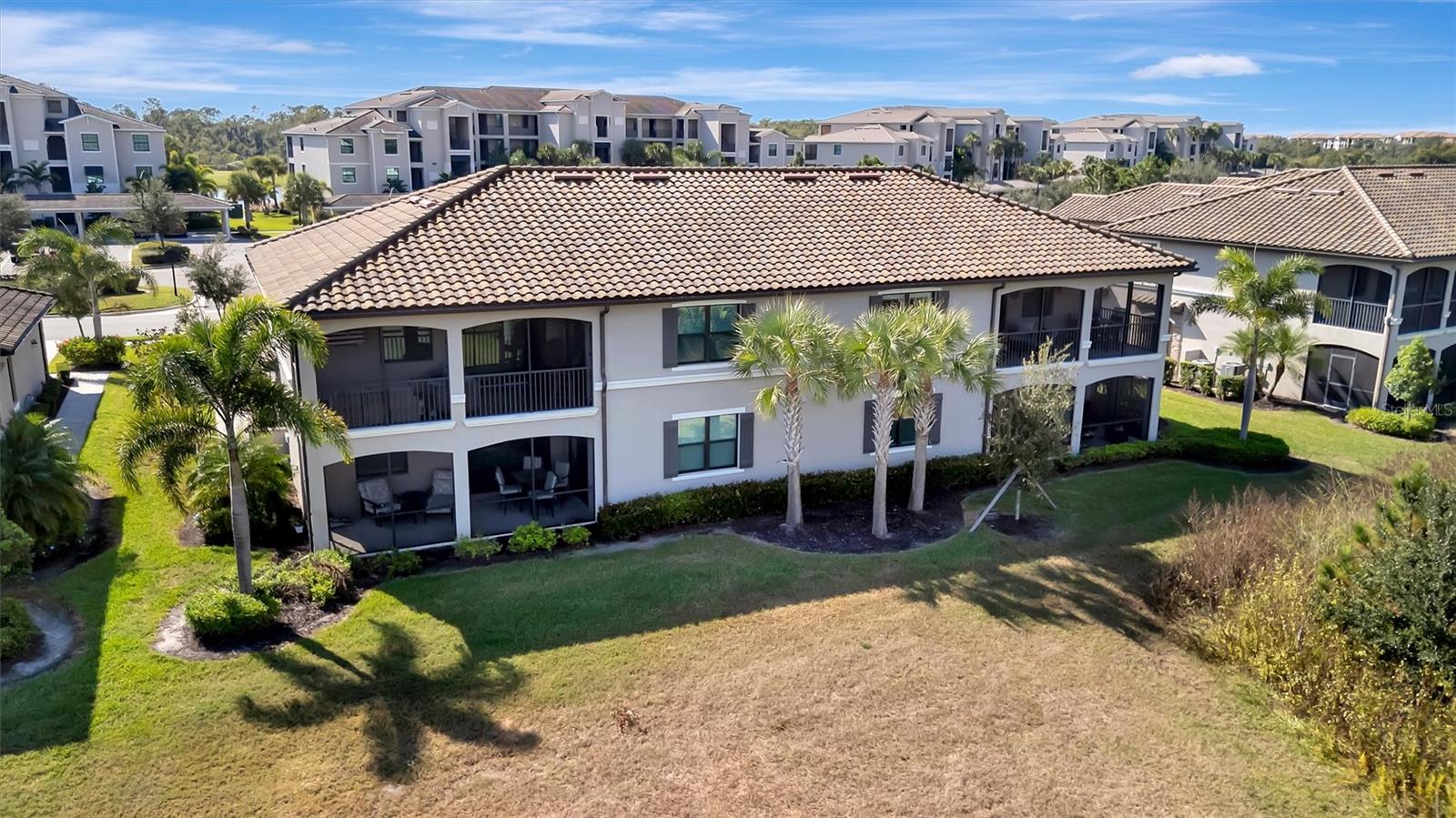 Image 21 of 92 For 17637 Gawthrop Drive 102