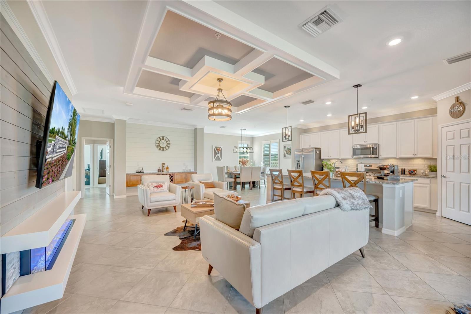 Image 44 of 92 For 17637 Gawthrop Drive 102