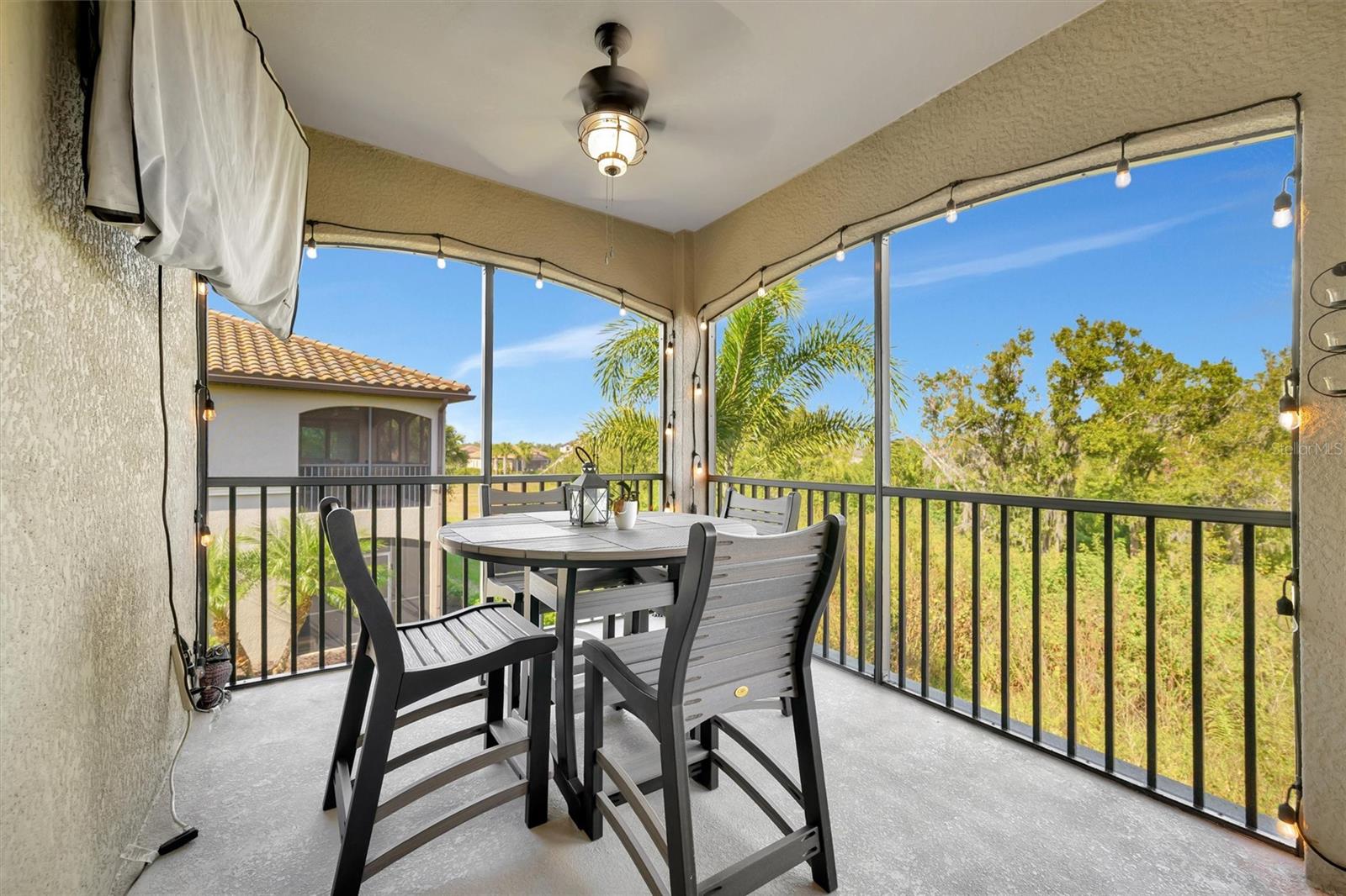 Image 49 of 92 For 17637 Gawthrop Drive 102