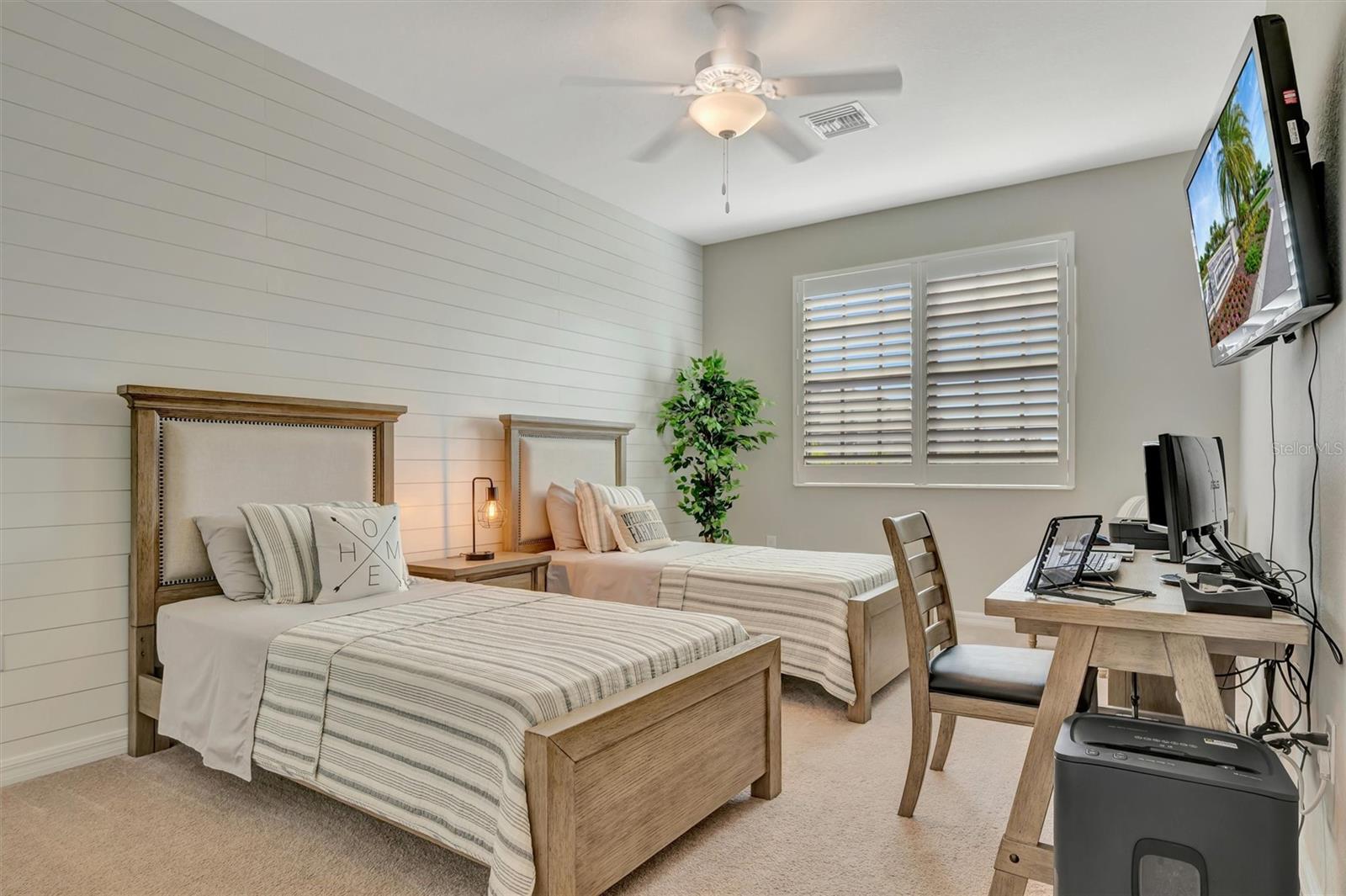 Image 9 of 92 For 17637 Gawthrop Drive 102