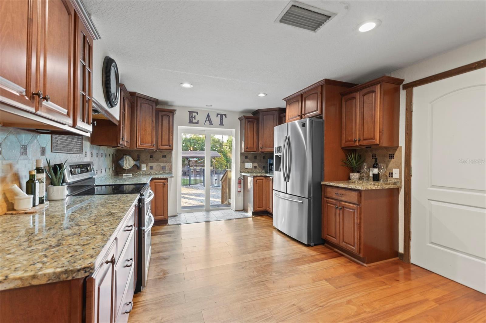 Image 10 of 50 For 4301 Lockwood Ridge Road