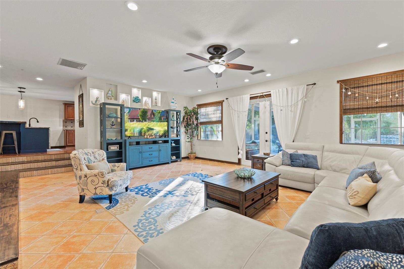 Image 16 of 50 For 4301 Lockwood Ridge Road