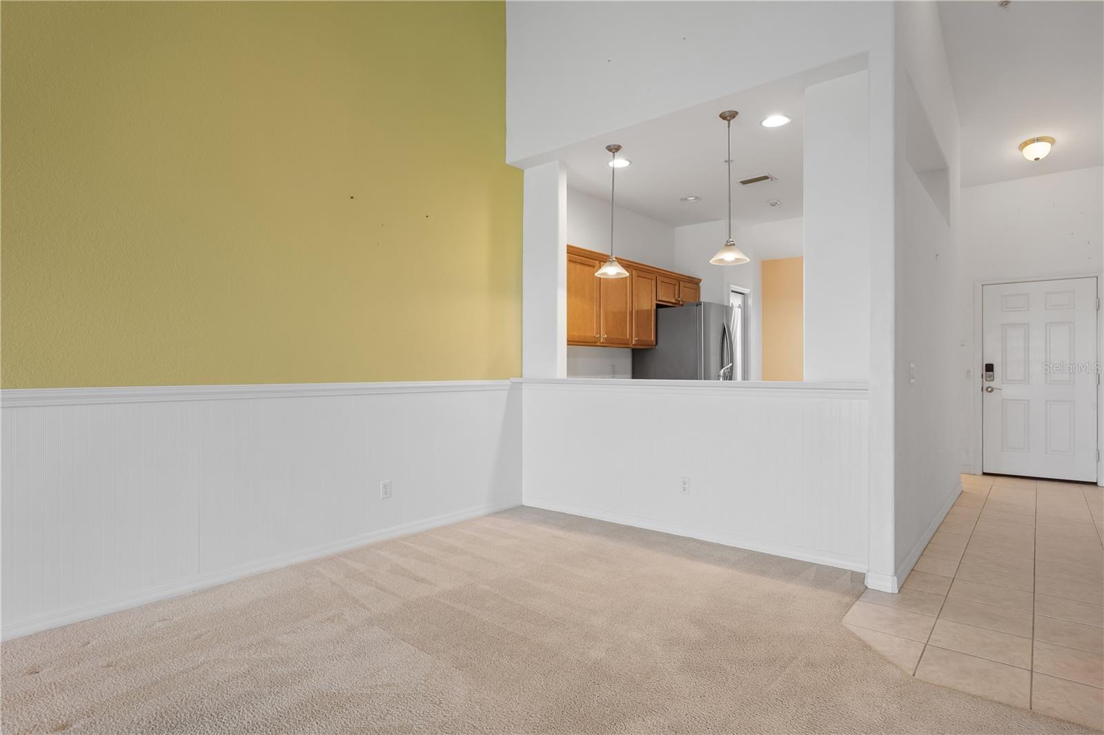 Image 11 of 56 For 915 Fairwaycove Lane 204