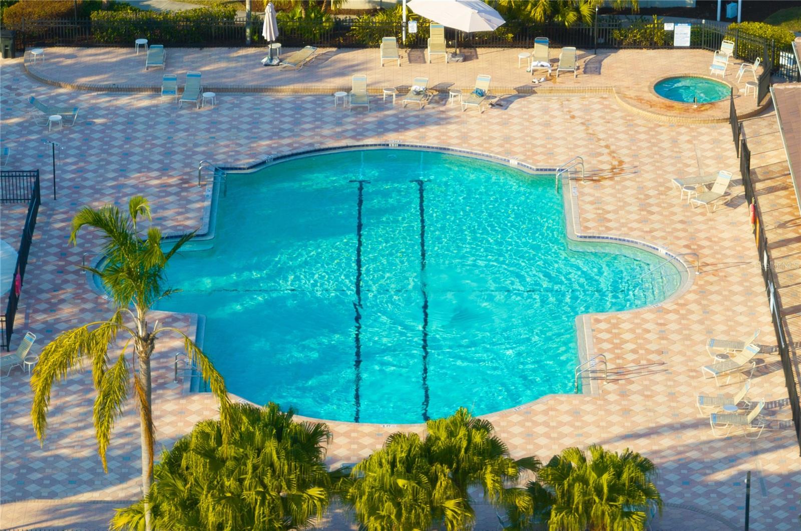 Image 47 of 56 For 915 Fairwaycove Lane 204