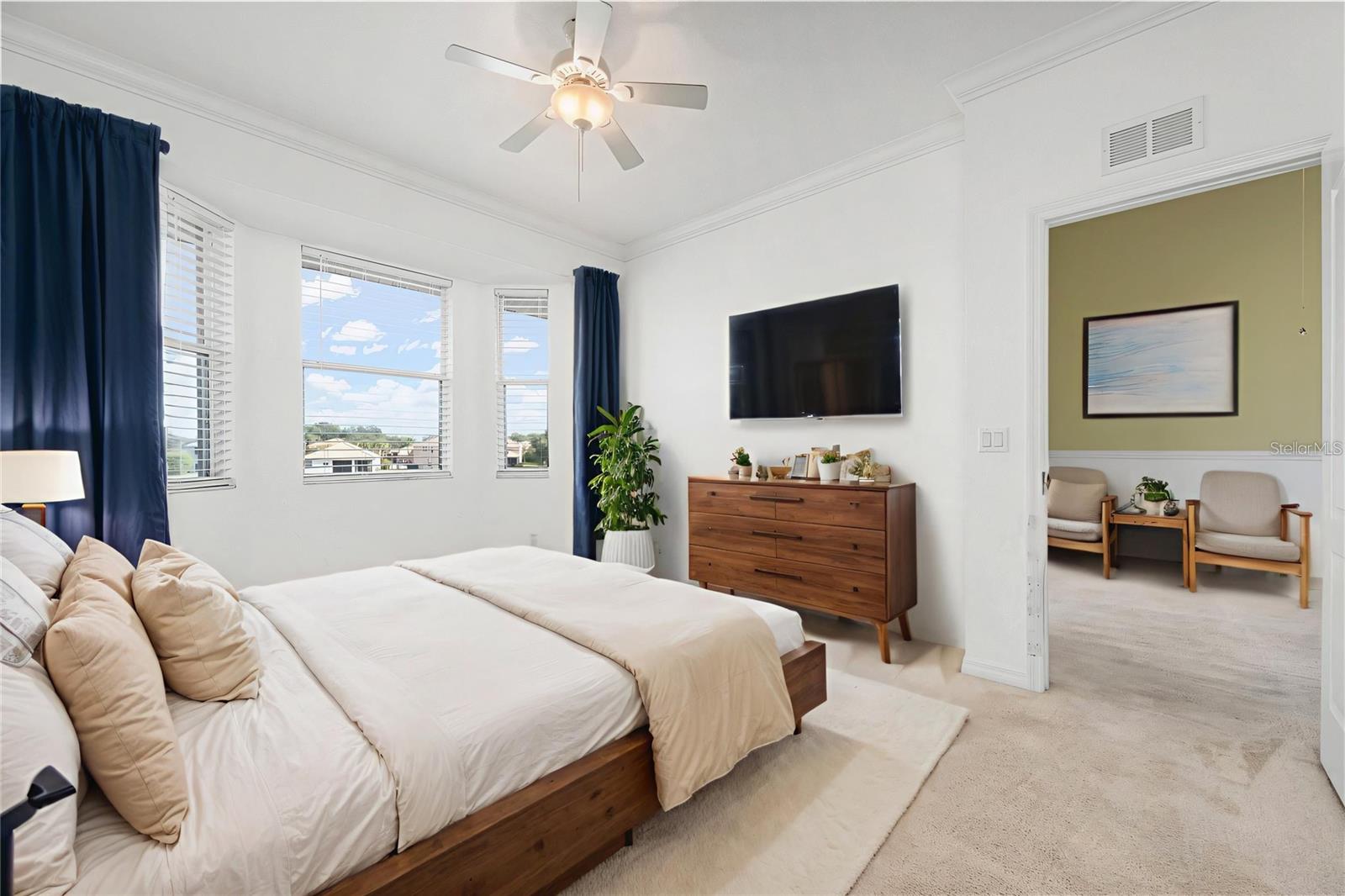 Image 54 of 56 For 915 Fairwaycove Lane 204