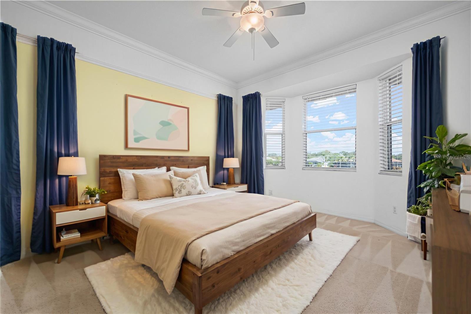 Image 55 of 56 For 915 Fairwaycove Lane 204