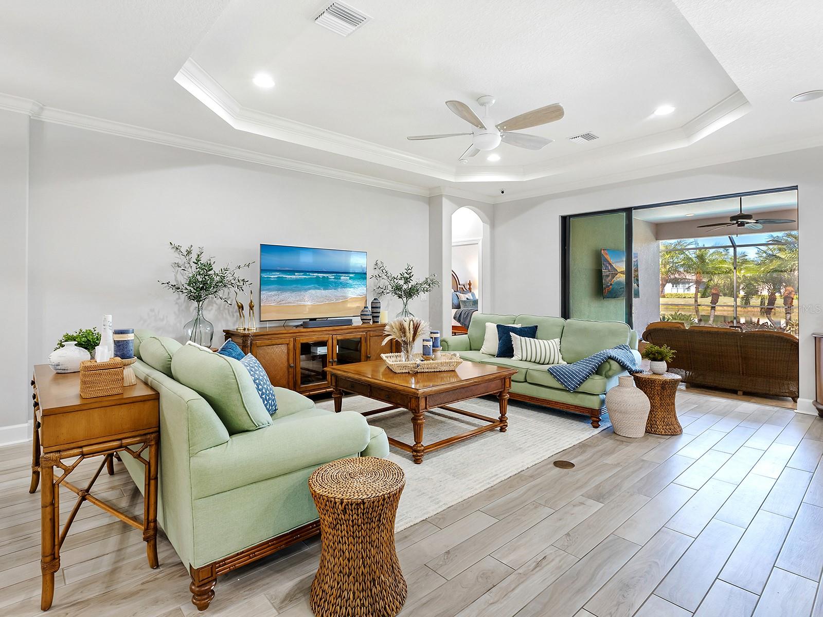 Image 29 of 79 For 12729 Fontana Loop