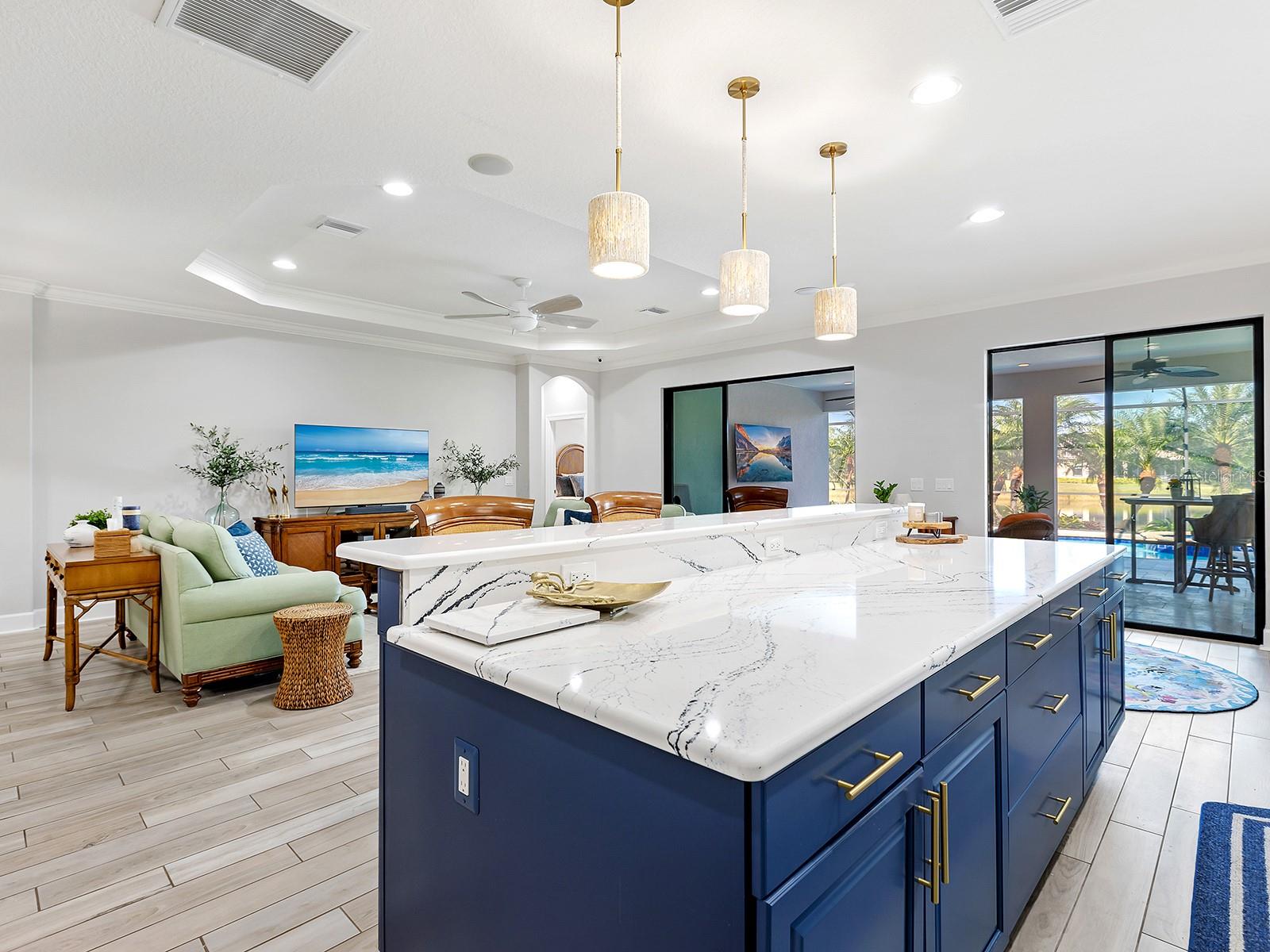 Image 33 of 79 For 12729 Fontana Loop