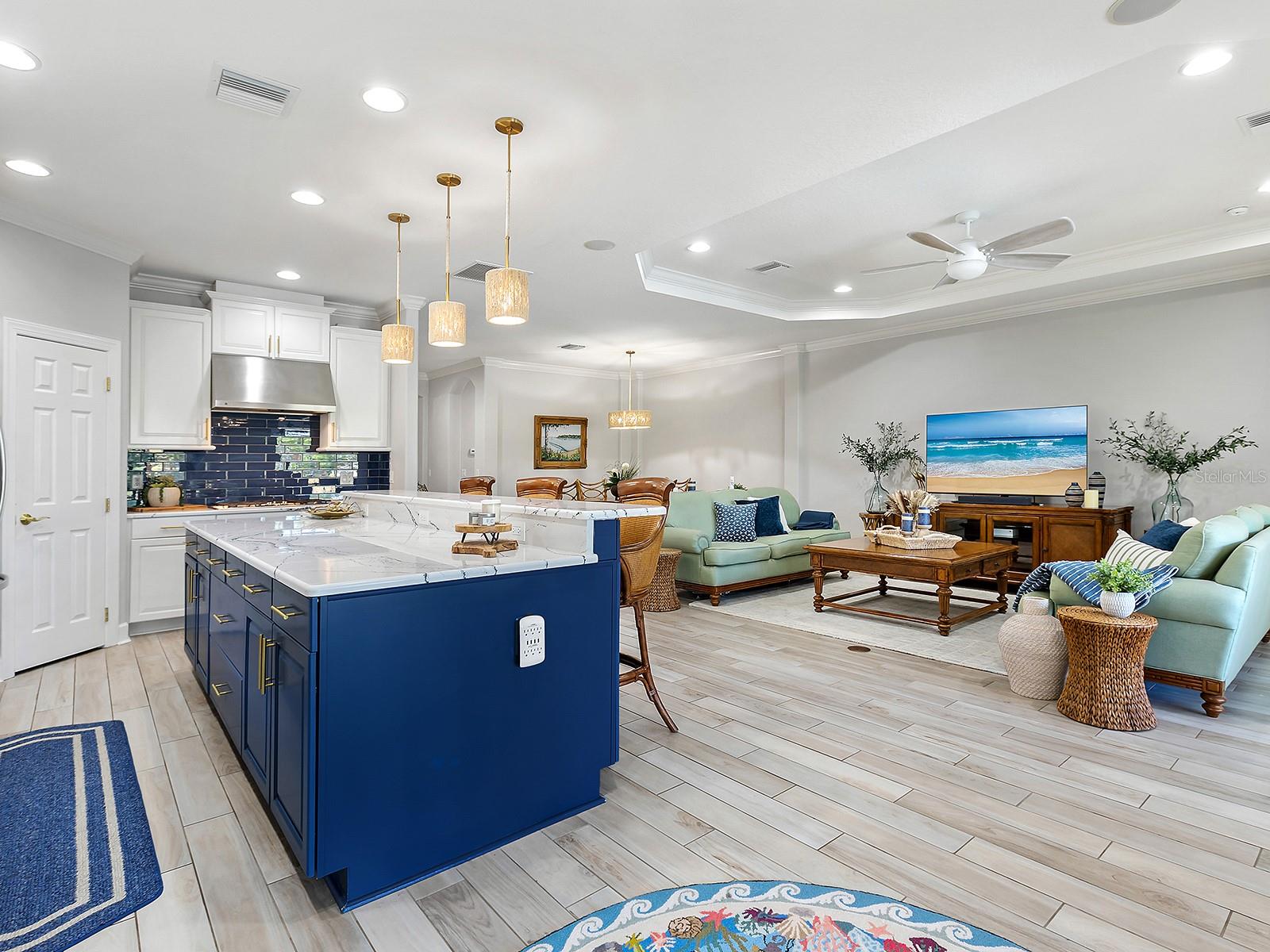 Image 34 of 79 For 12729 Fontana Loop