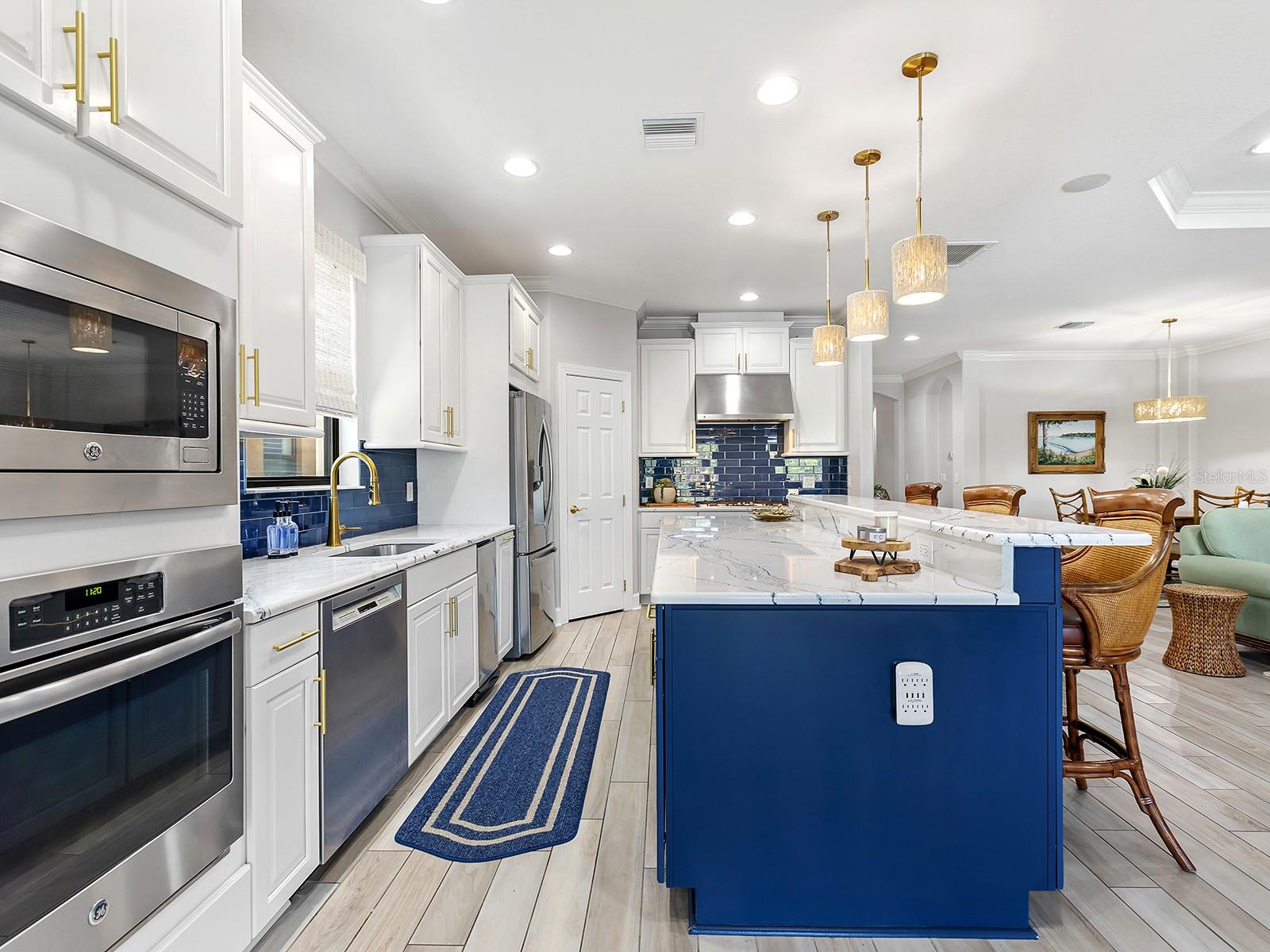 Image 35 of 79 For 12729 Fontana Loop