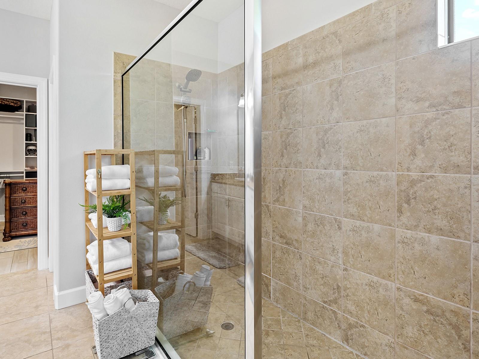 Image 43 of 79 For 12729 Fontana Loop