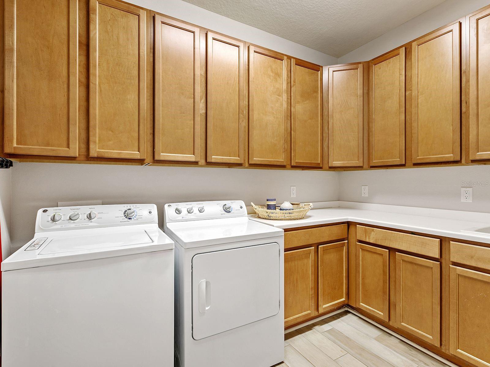 Image 53 of 79 For 12729 Fontana Loop