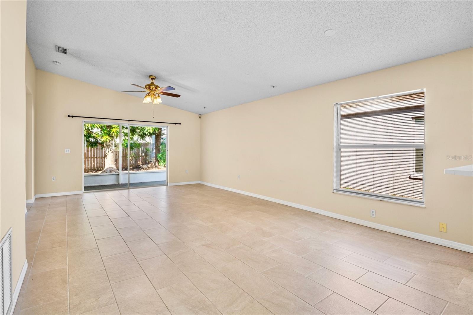 Image 10 of 27 For 6216 40th Avenue W