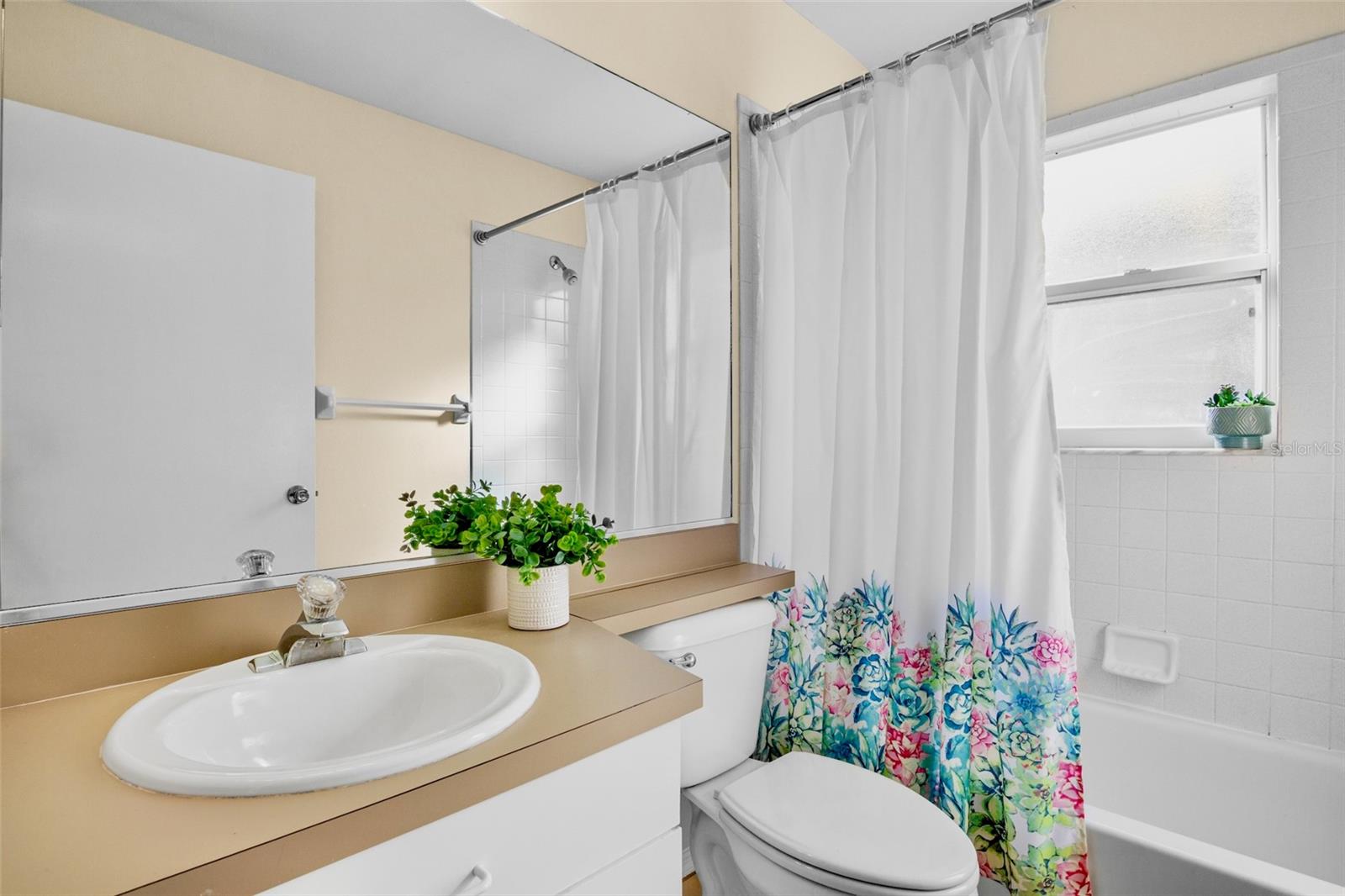 Image 21 of 27 For 6216 40th Avenue W