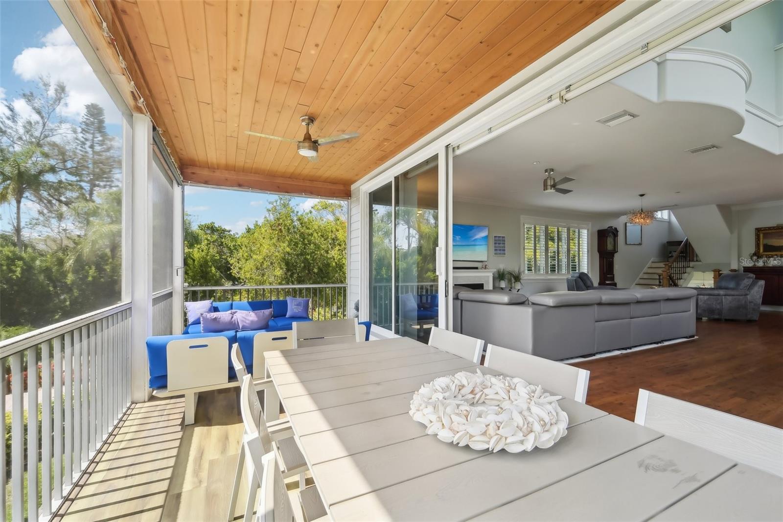 Image 23 of 61 For 6330 Laguna Drive