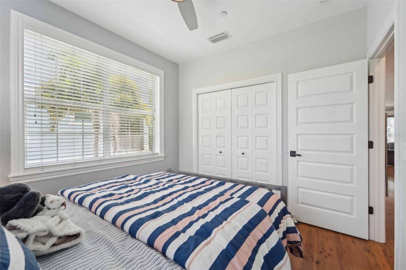 Image 43 of 61 For 6330 Laguna Drive