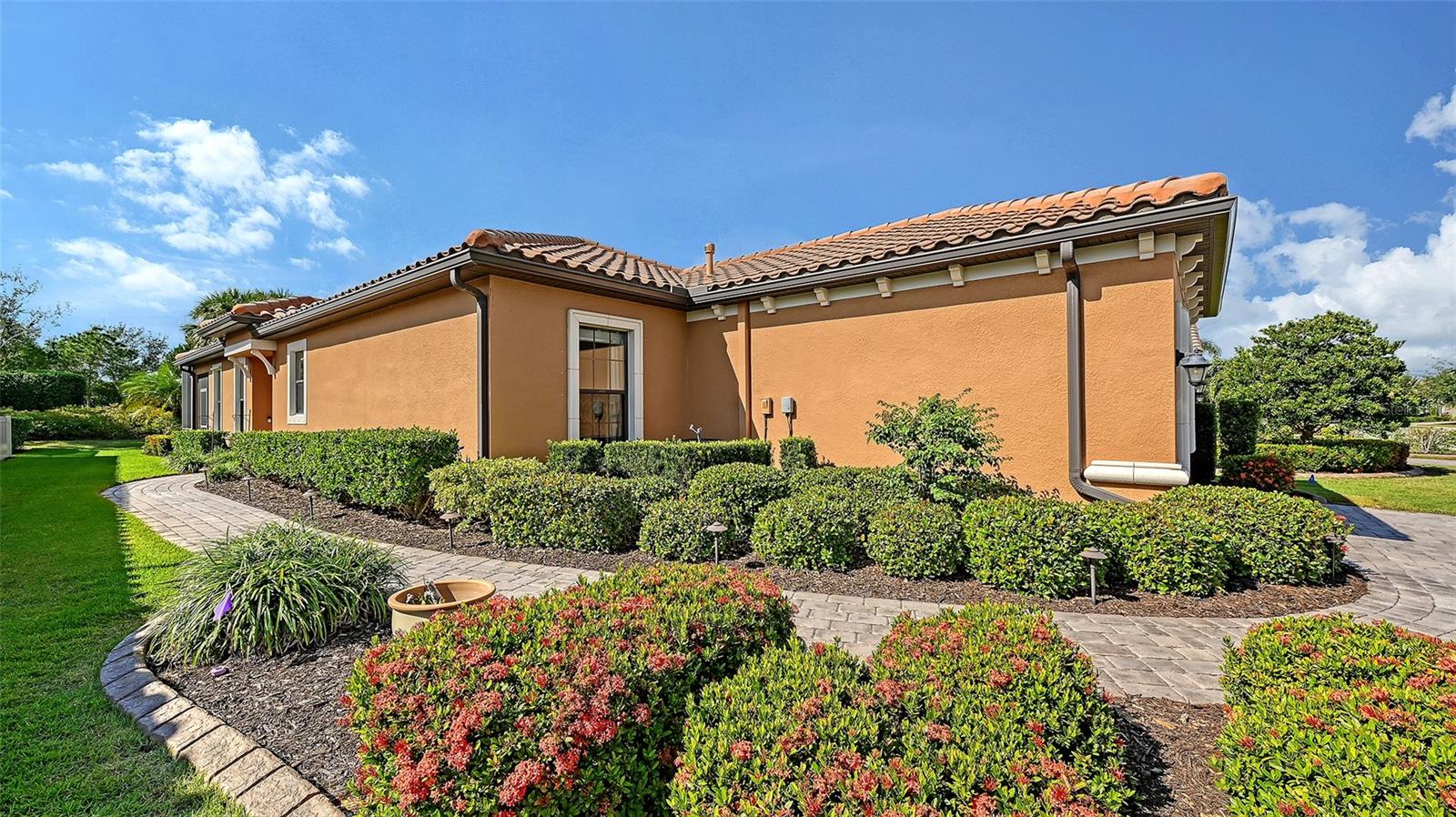 Image 5 of 65 For 5020 Savona Run