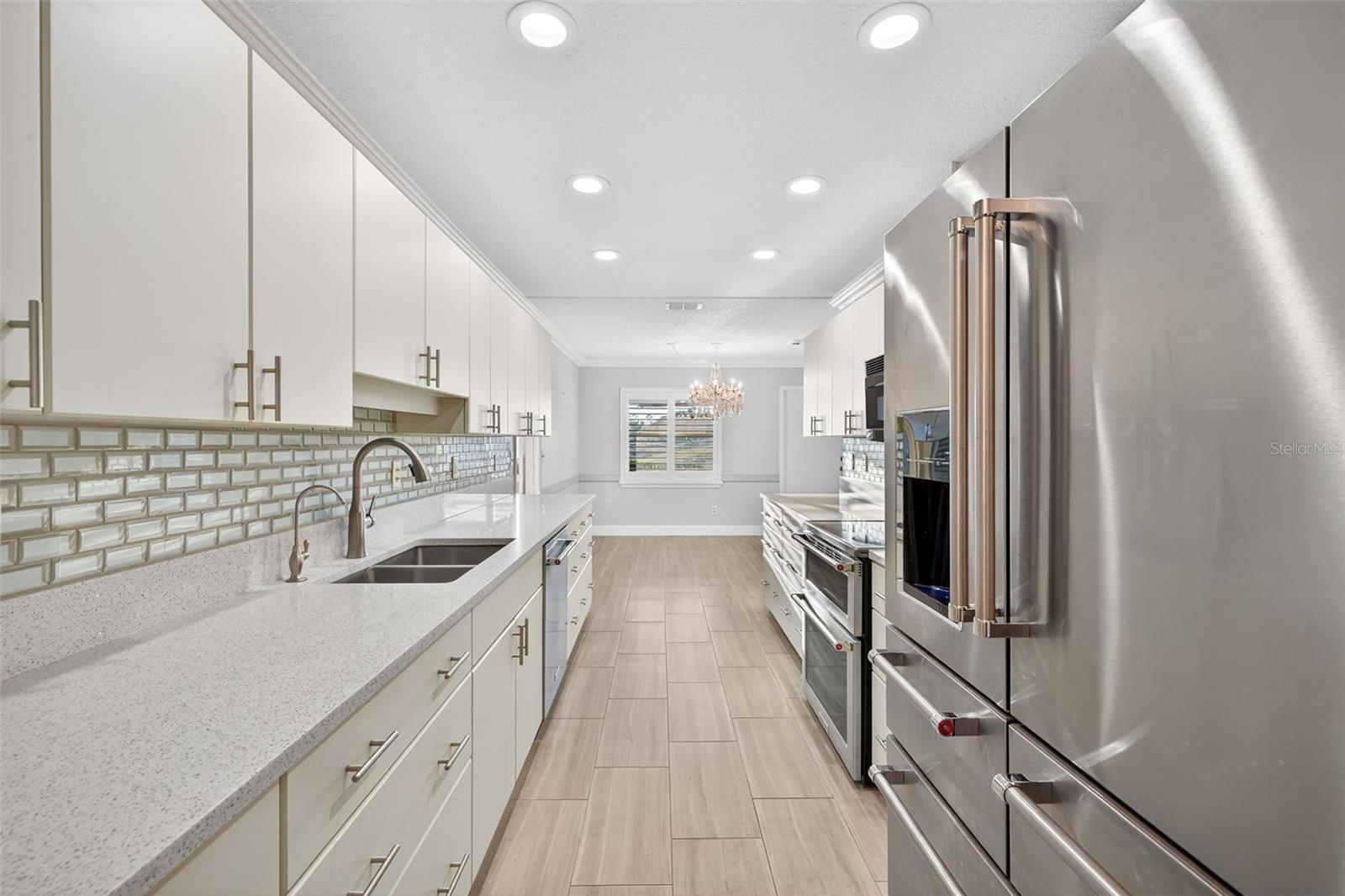 Image 14 of 25 For 2509 Locksley Street 237