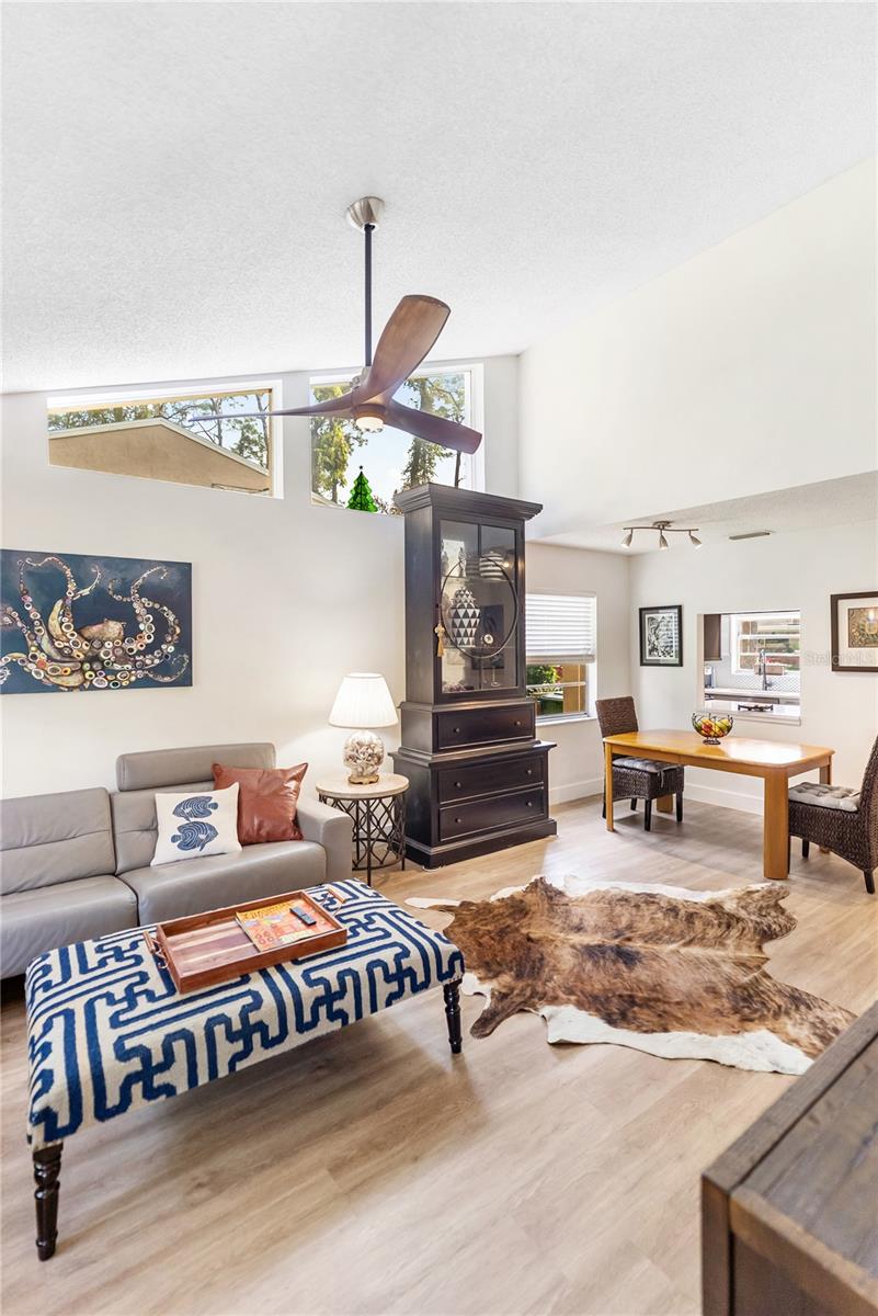 Image 12 of 65 For 4767 Village Gardens Drive 94