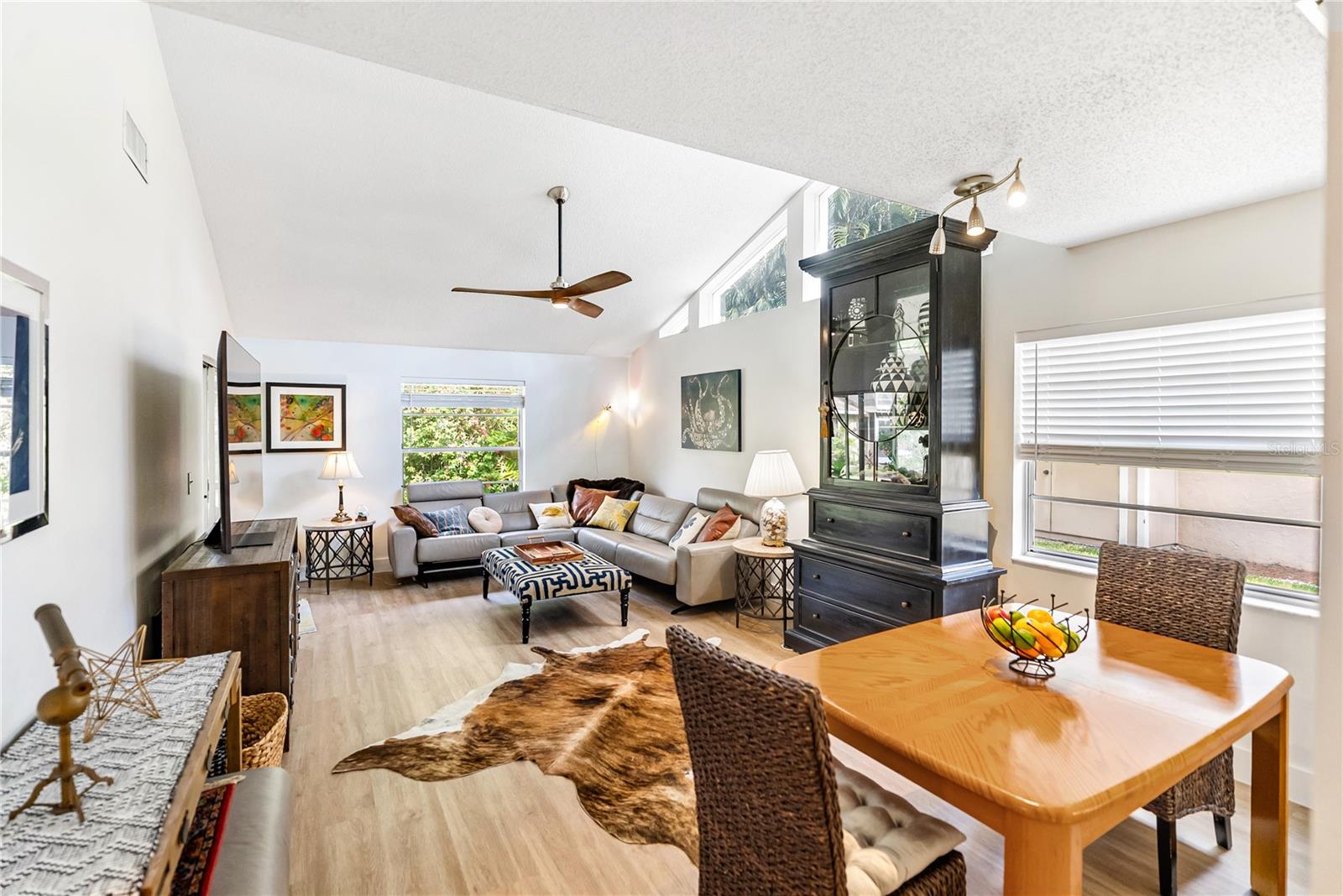 Image 23 of 65 For 4767 Village Gardens Drive 94