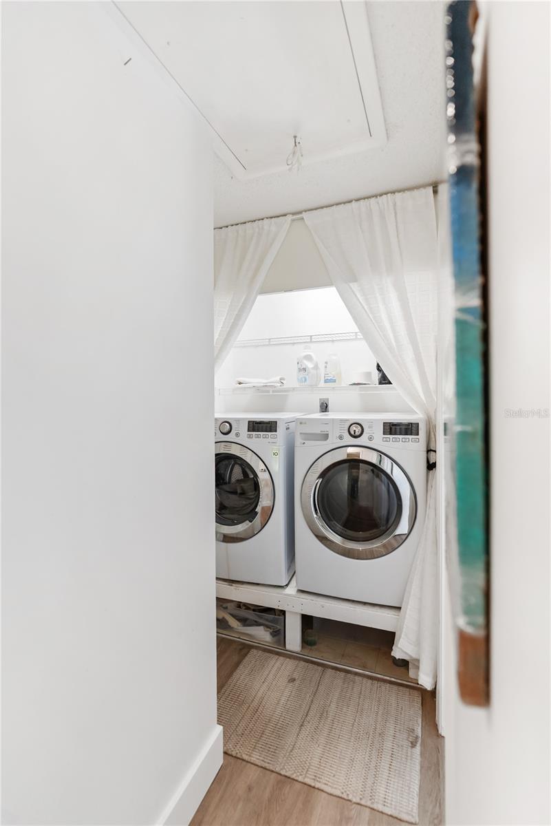 Image 31 of 65 For 4767 Village Gardens Drive 94