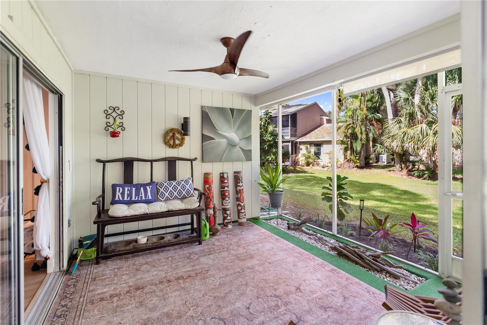 Image 35 of 65 For 4767 Village Gardens Drive 94