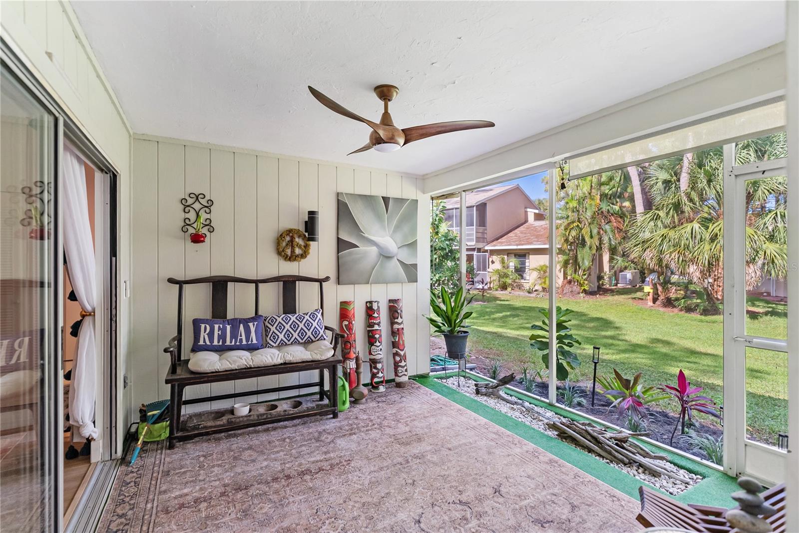 Image 36 of 65 For 4767 Village Gardens Drive 94