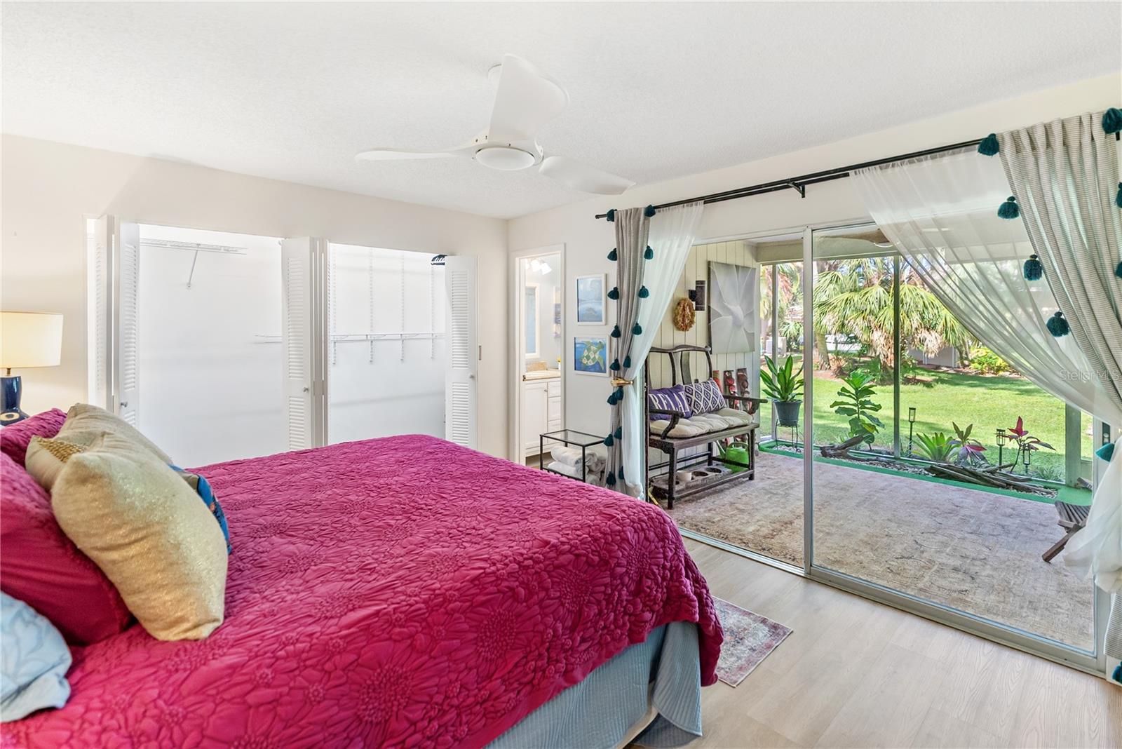 Image 39 of 65 For 4767 Village Gardens Drive 94