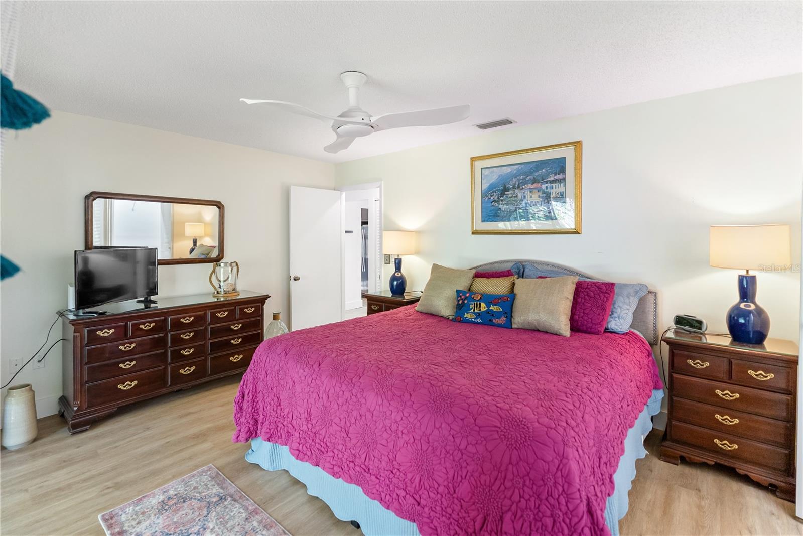 Image 40 of 65 For 4767 Village Gardens Drive 94