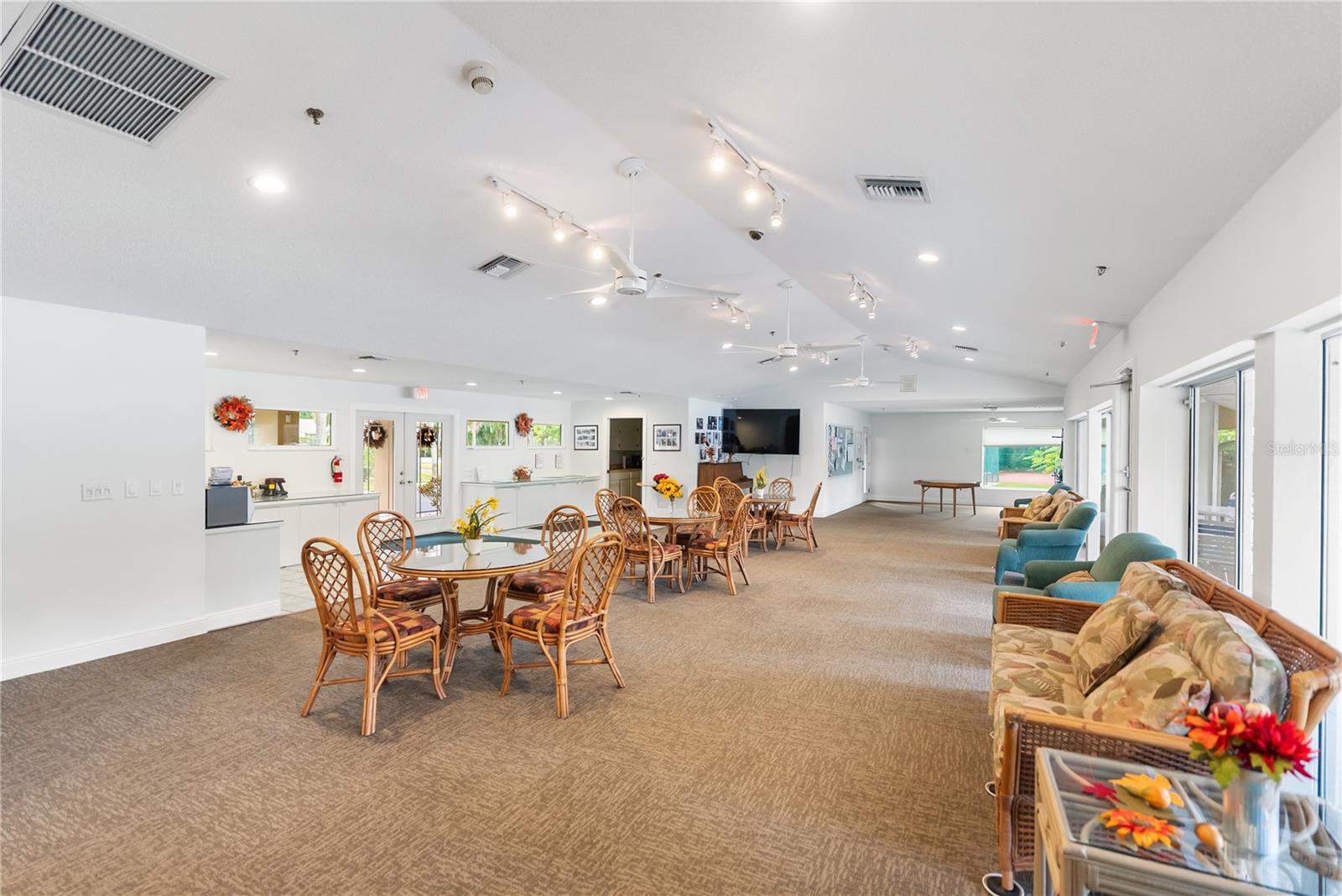 Image 61 of 65 For 4767 Village Gardens Drive 94